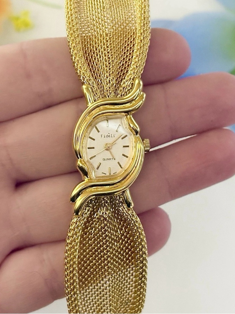 Vintage Fideli Gold Asymmetrical Mesh Ribbon Cocktail Watch Unique Wavy Case